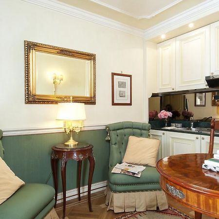 Petit Palais Hotel De Charme Milan Room photo