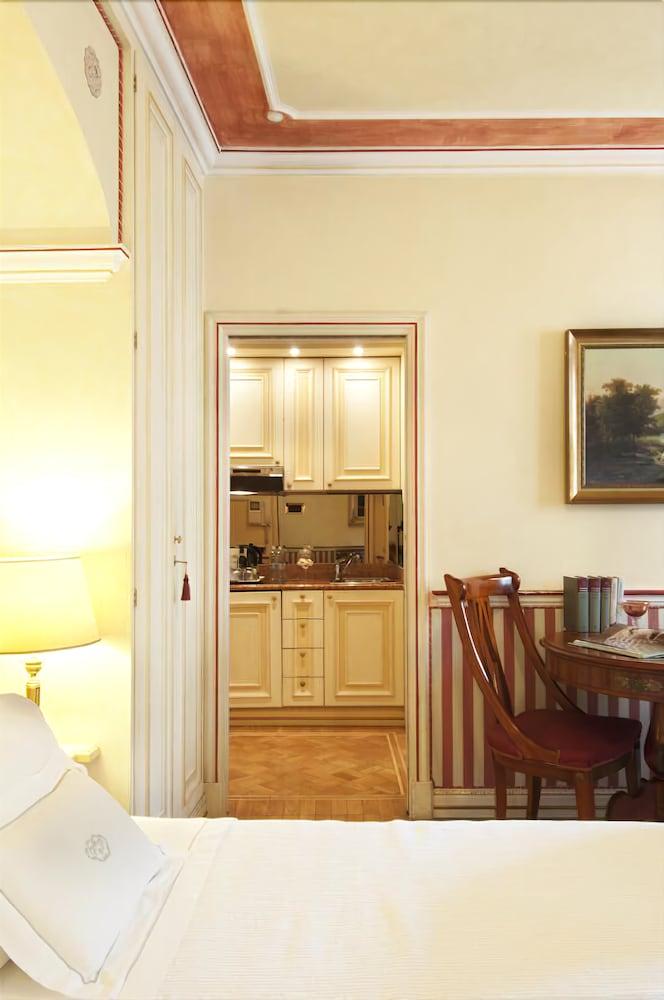 Petit Palais Hotel De Charme Milan Room photo