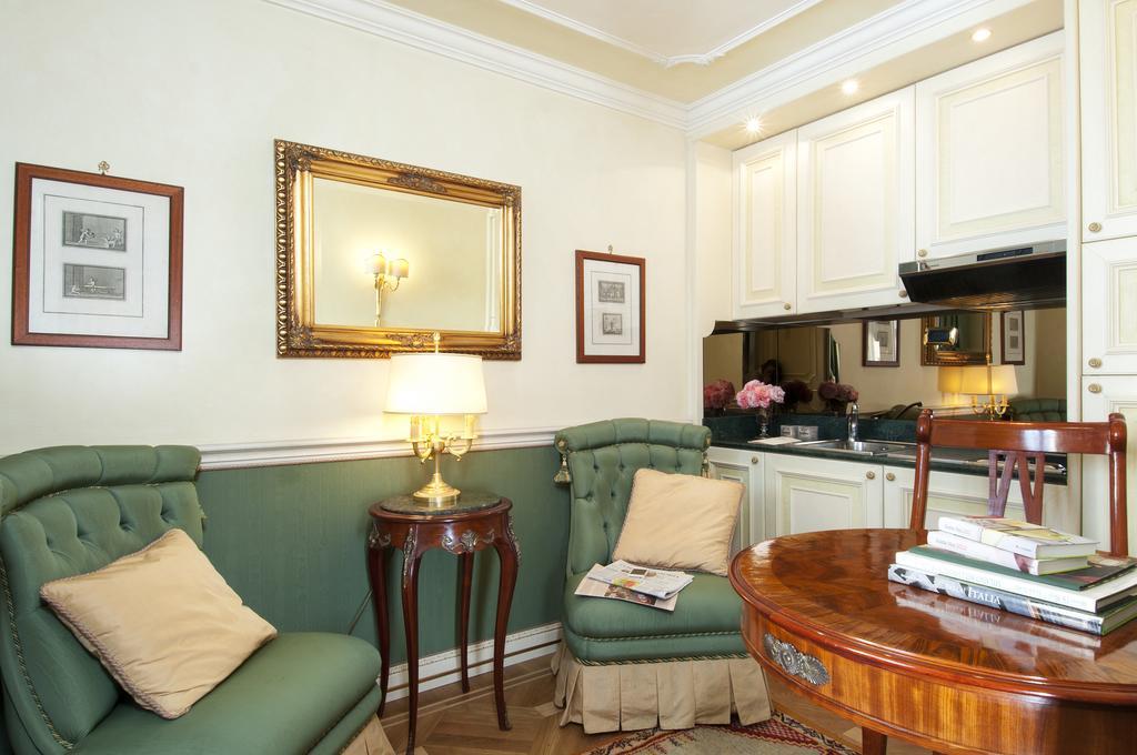 Petit Palais Hotel De Charme Milan Room photo